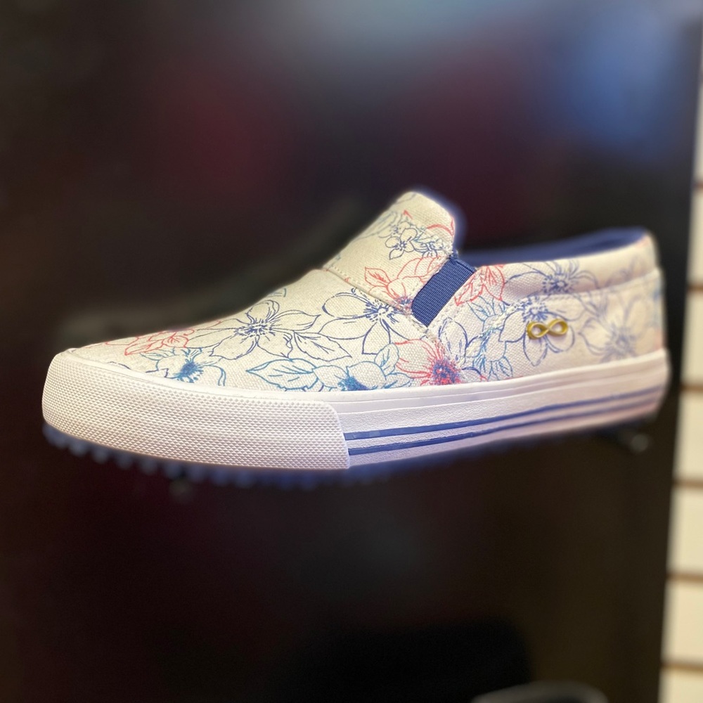 Infinity Rush Brilliant Floral White